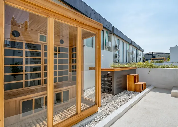 Ferienhaus Valli - 3br Pool Villa, Sauna - Bingin *